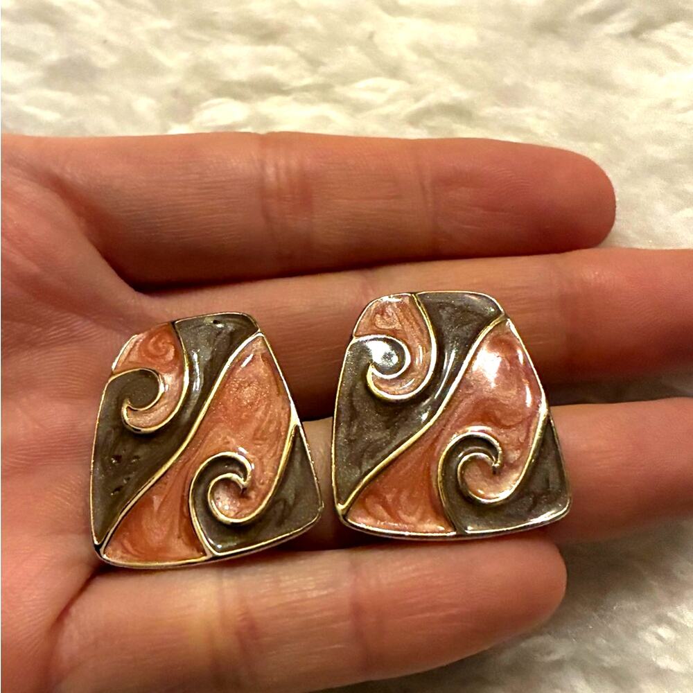 Enamel swirl statement gold tone earrings - studs